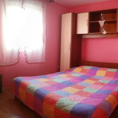 Apartment Apartments With A Parking Space Stinjan, Pula - 11633